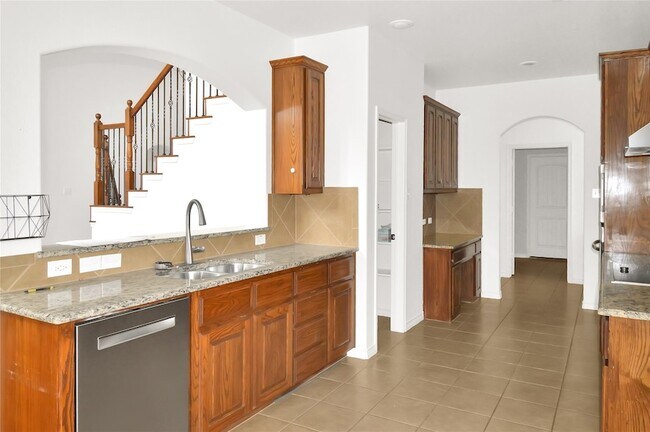 Building Photo - 10529 Cedar Breaks View