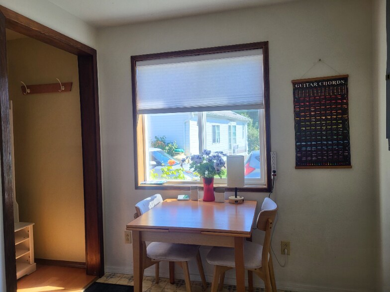 Building Photo - 7398 Birch Bay Dr