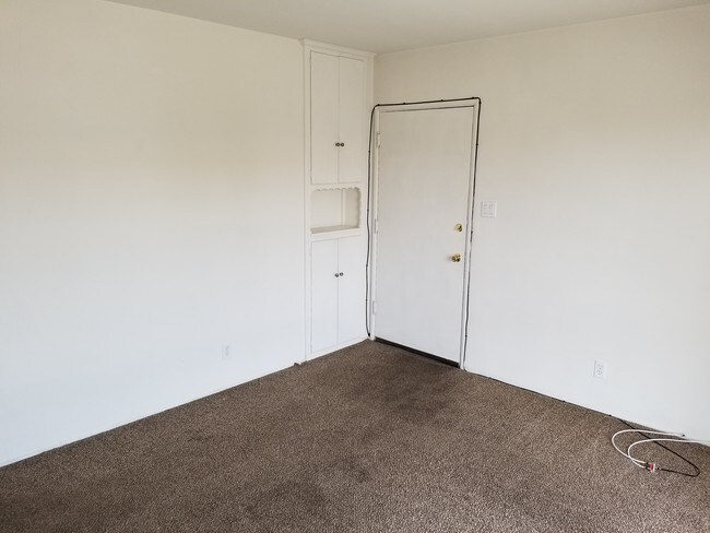 Living Room - 1306 Manhattan Beach Blvd