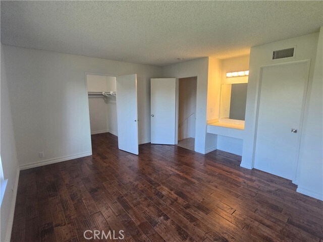 Building Photo - 5241 Salisbury Cir