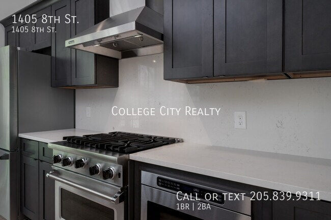 Building Photo - 1405 8th St