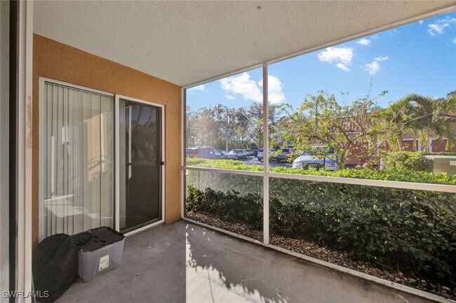 Building Photo - 1830 Florida Club Cir