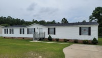 Building Photo - 153 Peak View Rd