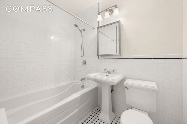 Building Photo - 132 W 123rd St