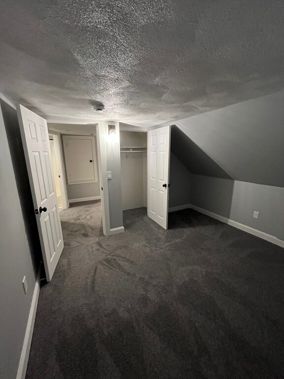 Building Photo - 142 Elm St