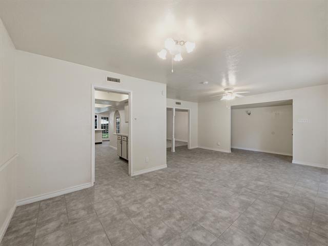 Building Photo - 1000 Windy Meadow Dr