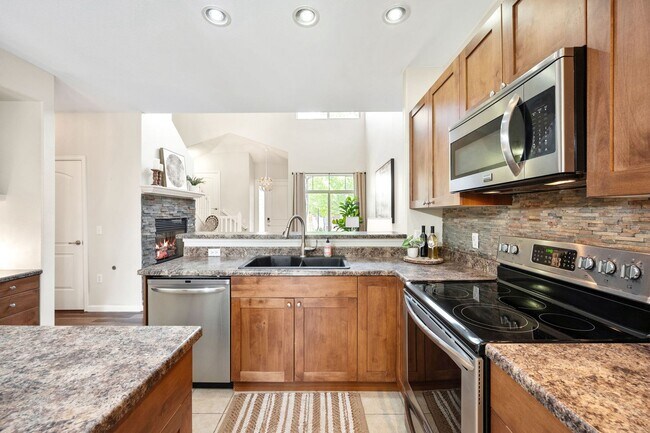 Building Photo - Spacious 3BR + Loft in the Palomino Park Community - Perfect for Comfortable, Convenient and Quit...