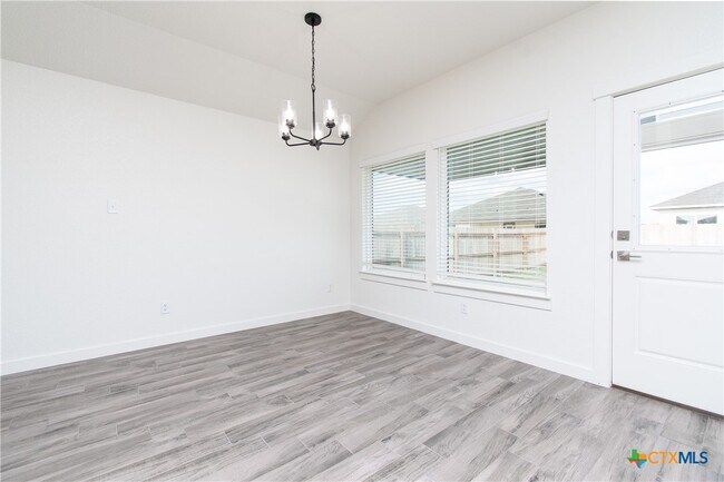 Building Photo - 1418 Cedar River Ln