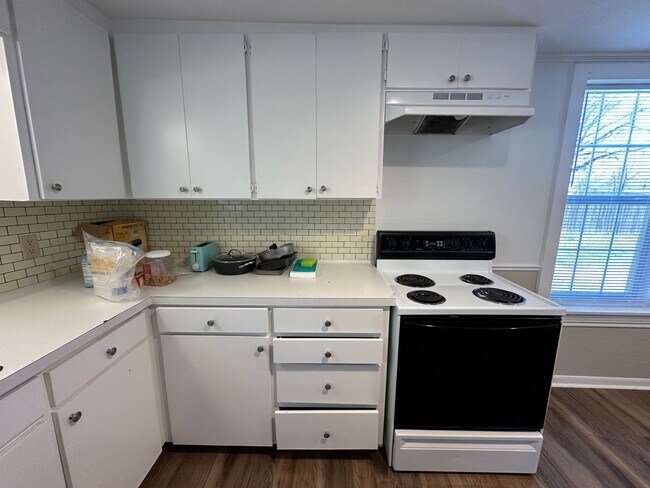 Building Photo - 11682 State Hwy 64