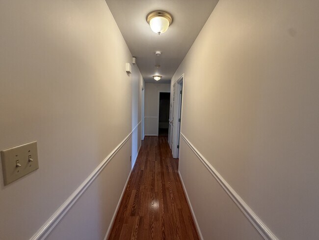 Building Photo - 236 Meadow Oaks Dr