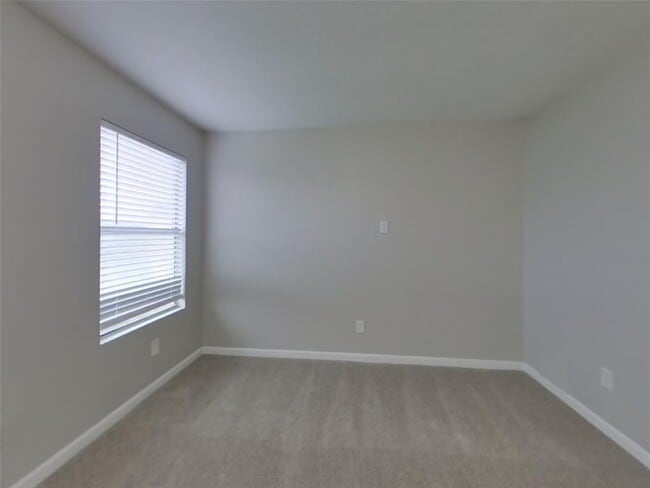 Building Photo - 15322 Acorn Green Ct