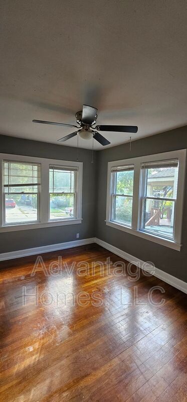 Building Photo - 4110 Bell St