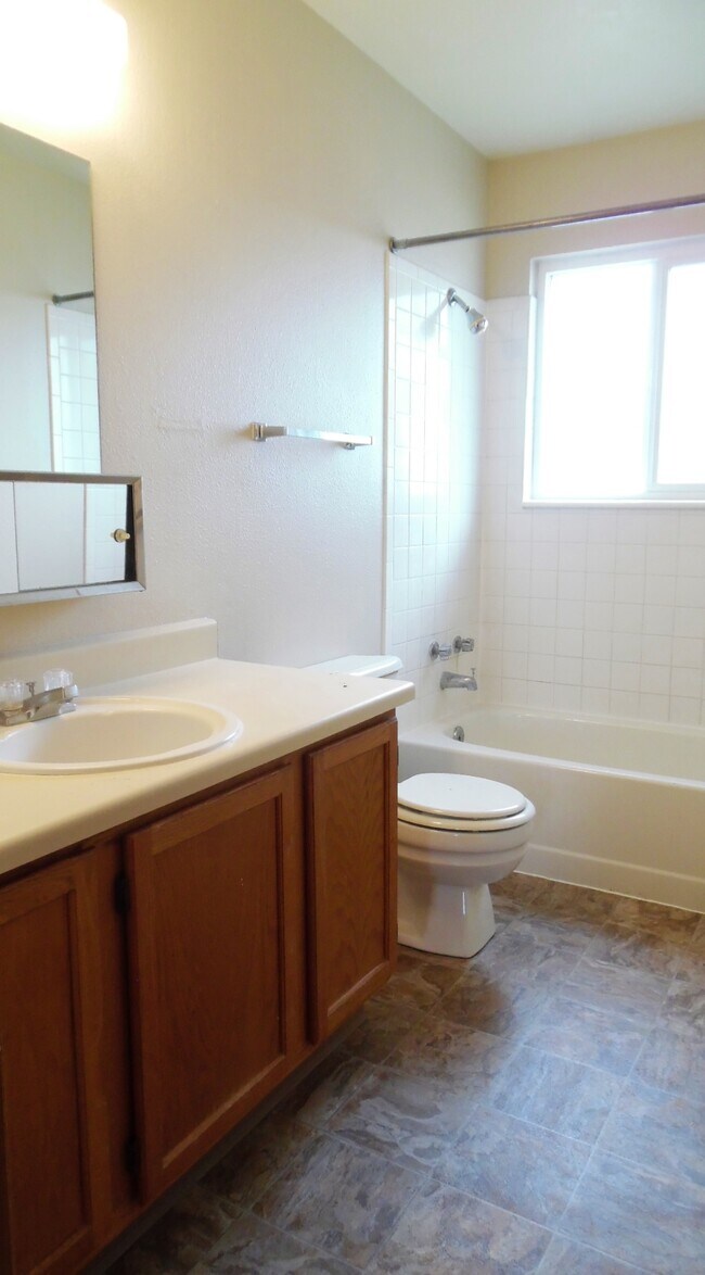 Building Photo - 1341 Soaring Eagle Dr