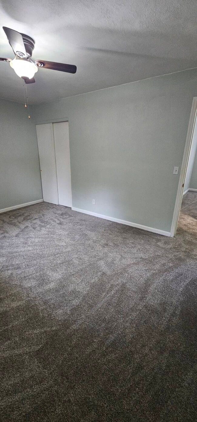 Building Photo - 1170 Karon Dr