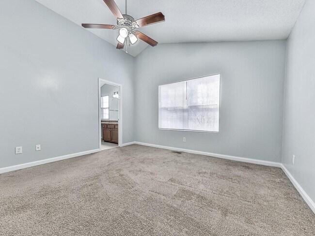 Building Photo - 4375 Yellow Rose Dr