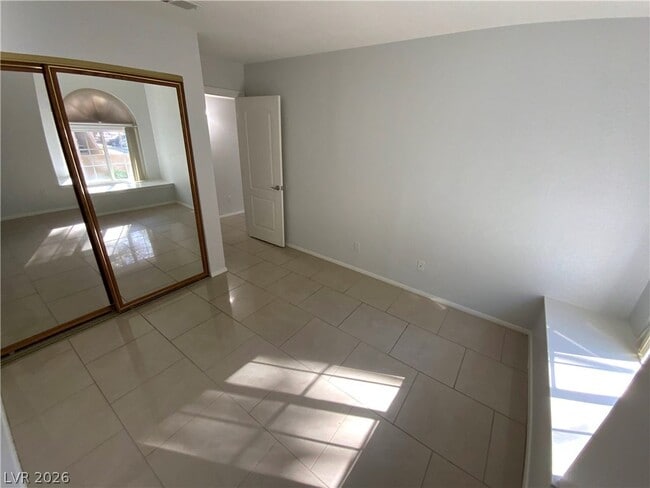 Building Photo - 3145 E Flamingo Rd