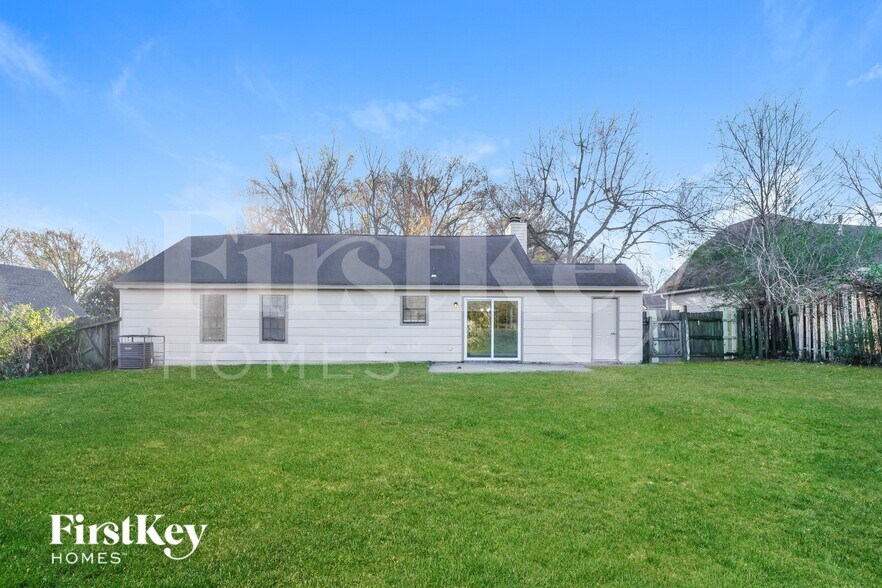 Building Photo - 4884 Walden Glen St