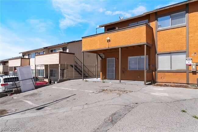 Building Photo - 6982 Hopkins Dr