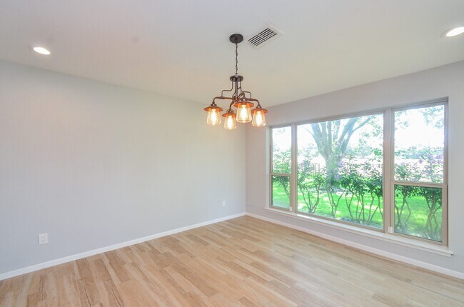 Building Photo - 2103 Winged Foot Dr