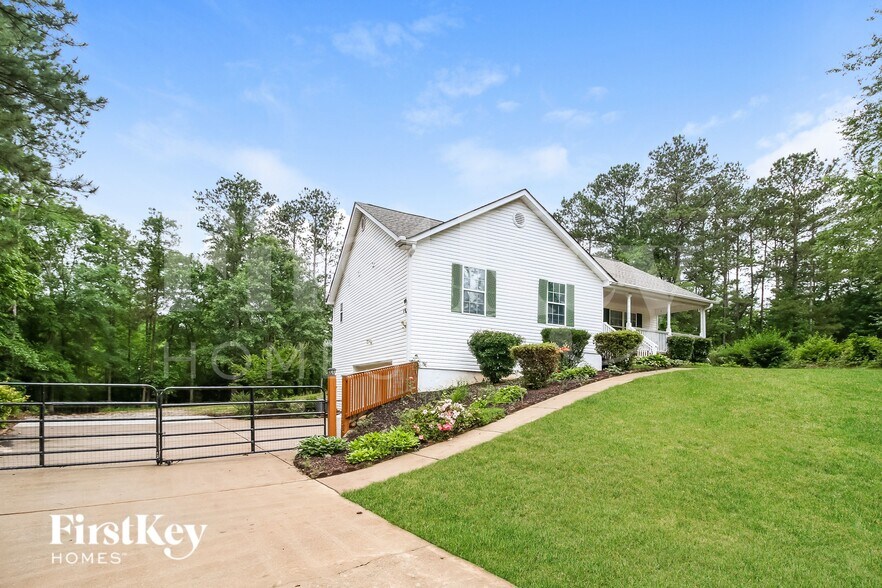 Building Photo - 140 Thrasher Rd