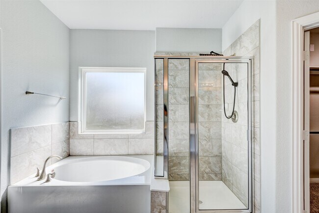 Building Photo - 23421 Vineyard Dr