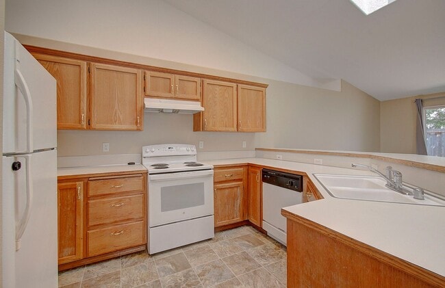 Building Photo - 3bd 2ba Ranch Style Home in North Salmon Creek - Avail Now!