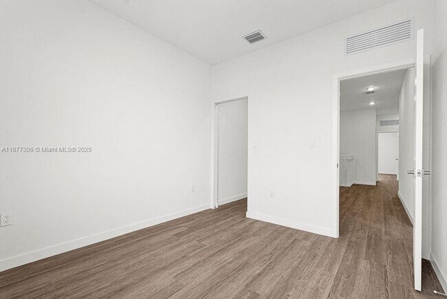 Building Photo - 22485 SW 125th Ave