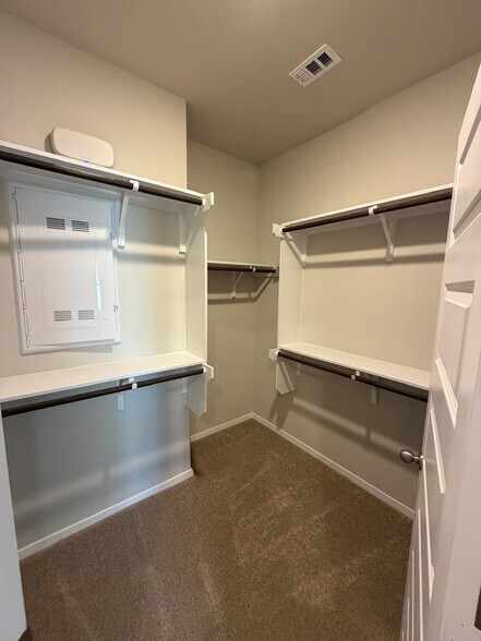 Building Photo - 2612 Towy Rd