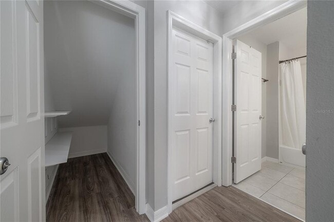 Building Photo - 595 Shady Grove Dr