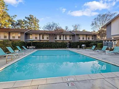 Building Photo - "Cozy 1-Bed Sanctuary in Prime Santa Clara Location!"