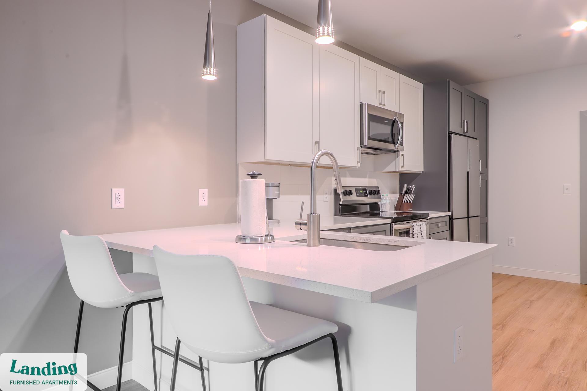 Building Photo - 210 E Green St