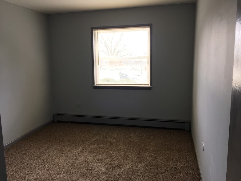 Building Photo - 8432 103rd Terrace