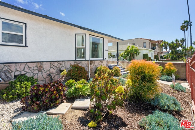 Building Photo - 1444 Meadowbrook Ave