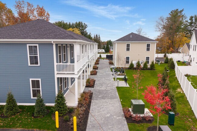 Building Photo - Ember Drive