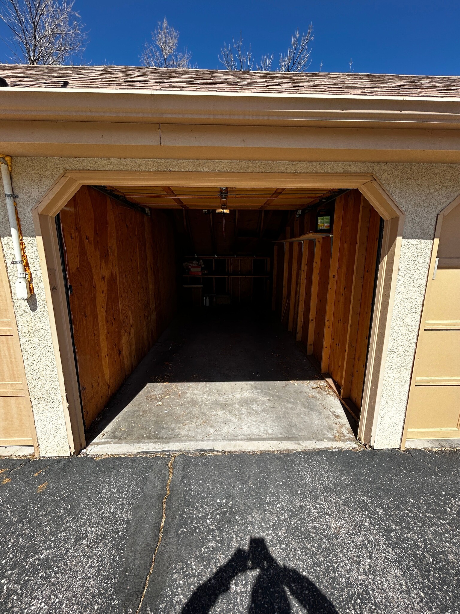 Building Photo - 810 Tenderfoot Hill Rd