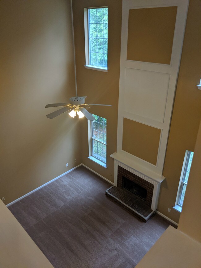 Building Photo - 5107 Huntcrest Dr SW