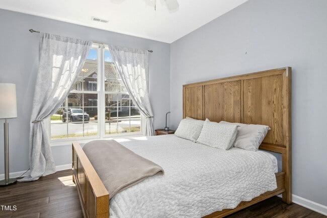 Building Photo - 2212 kurdrow - Bev Roberts Rentals and pro...