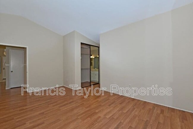 Building Photo - 11893 Caminito Ryone