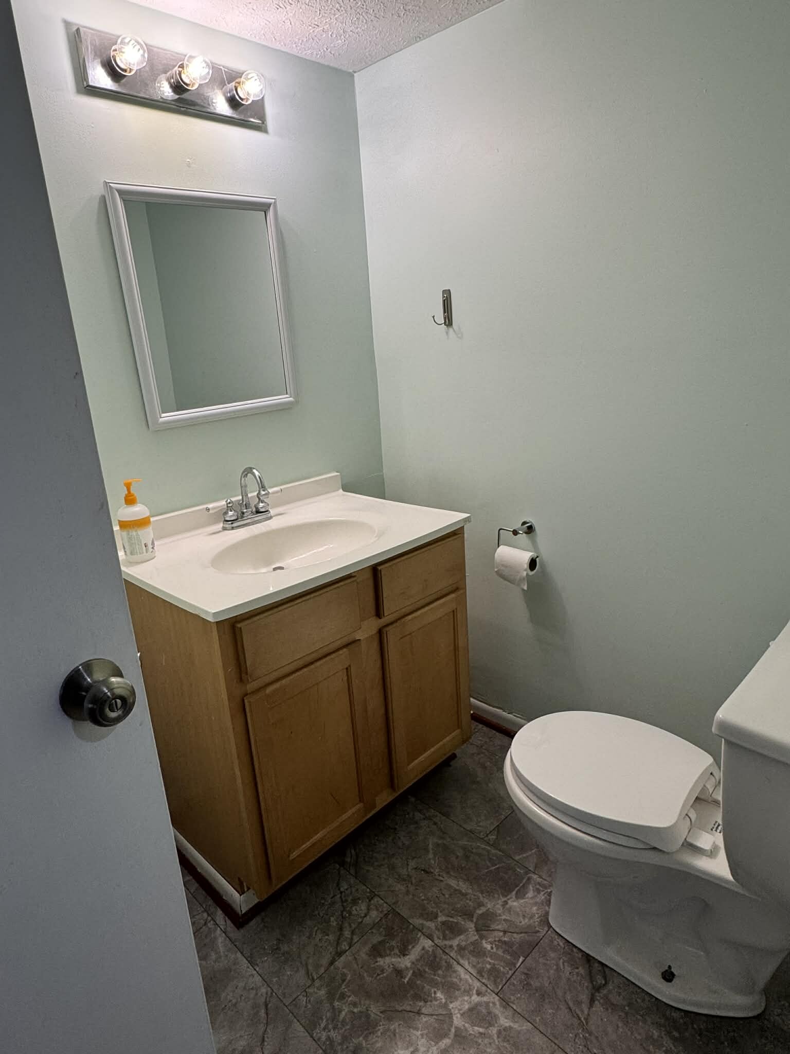 Building Photo - 4204 Tremont St