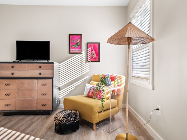 Building Photo - 5602 Tillman Ave