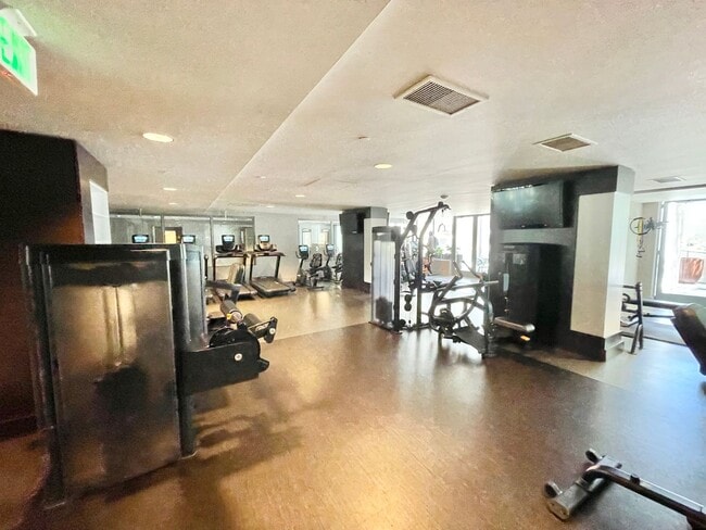 Building Photo - Luxurious Condo at Madrone w/Bay, City Views, Balcony, Pool, Parking, Storage -FULLY FURNISHED OP...