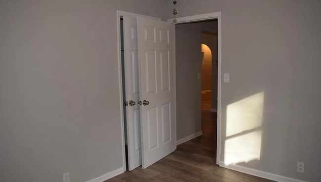 Building Photo - Beautifully Remodeled 3-Bedroom Single Fam...