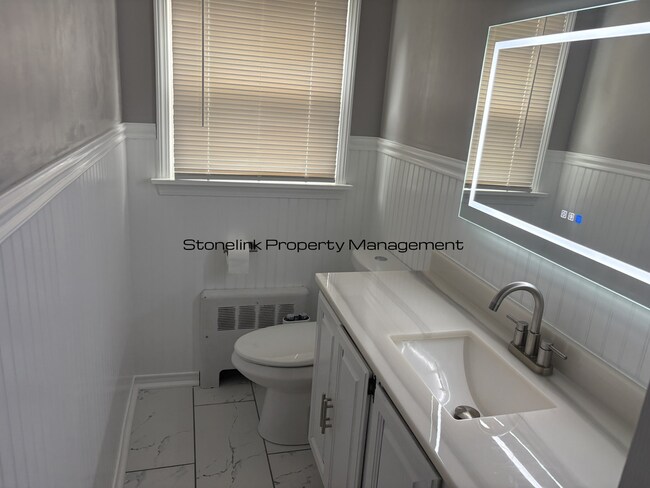 Building Photo - 60 Hambly Rd