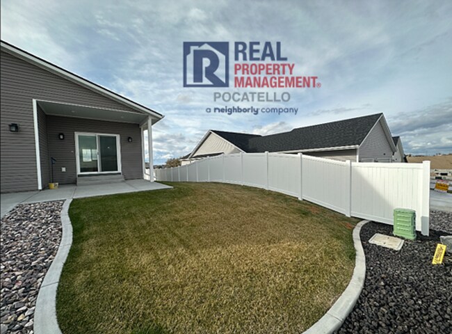 Building Photo - Brand New 3 bed 2.5 Bath Home- Double Car garage