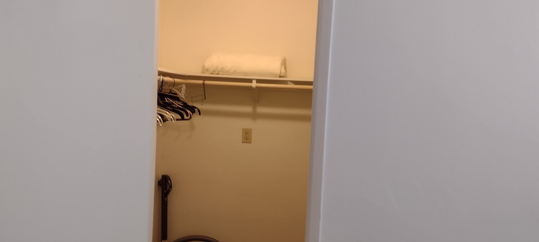 Building Photo - 528 N Jackson St