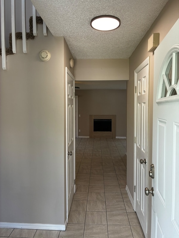 Building Photo - 11671 Tanager Dr