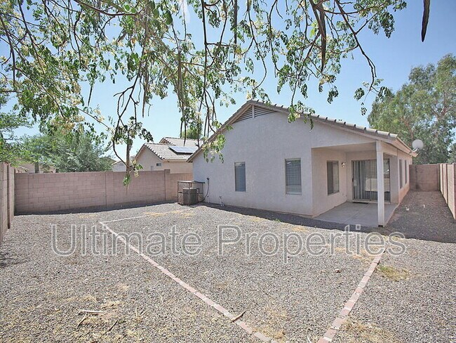 Building Photo - 12706 W Ash St