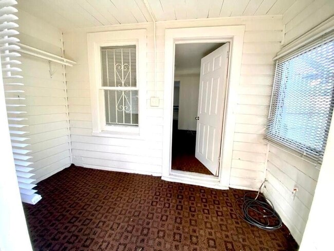 Building Photo - 2105 Ponce De Leon Ave