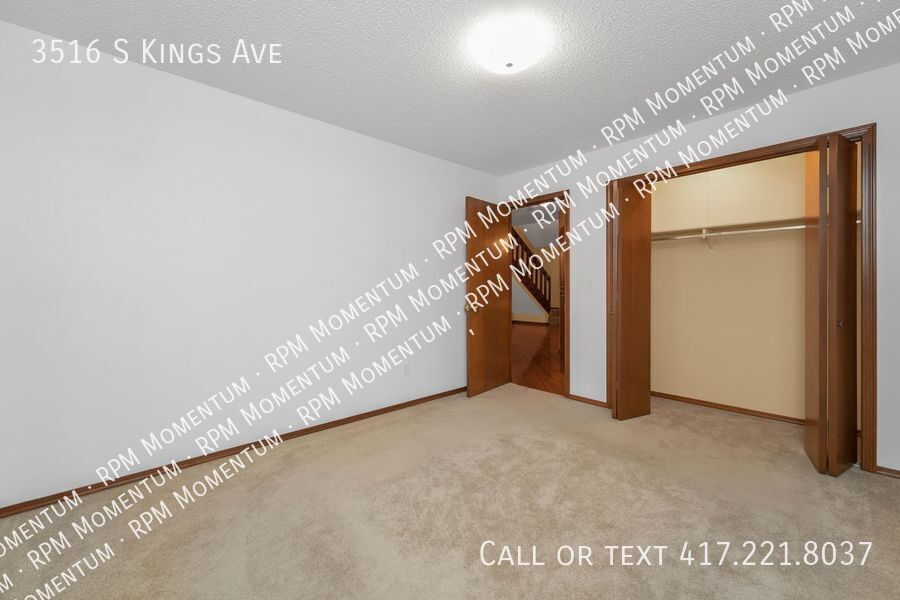 Building Photo - 3516 S Kings Ave