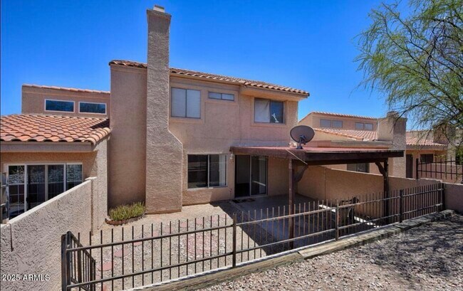 Building Photo - 1642 N El Camino